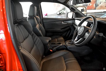 https://dvg-vehicle-assets.s3.amazonaws.com/11297741/kf0y7us75xewliy9c4qz59i12.jpg