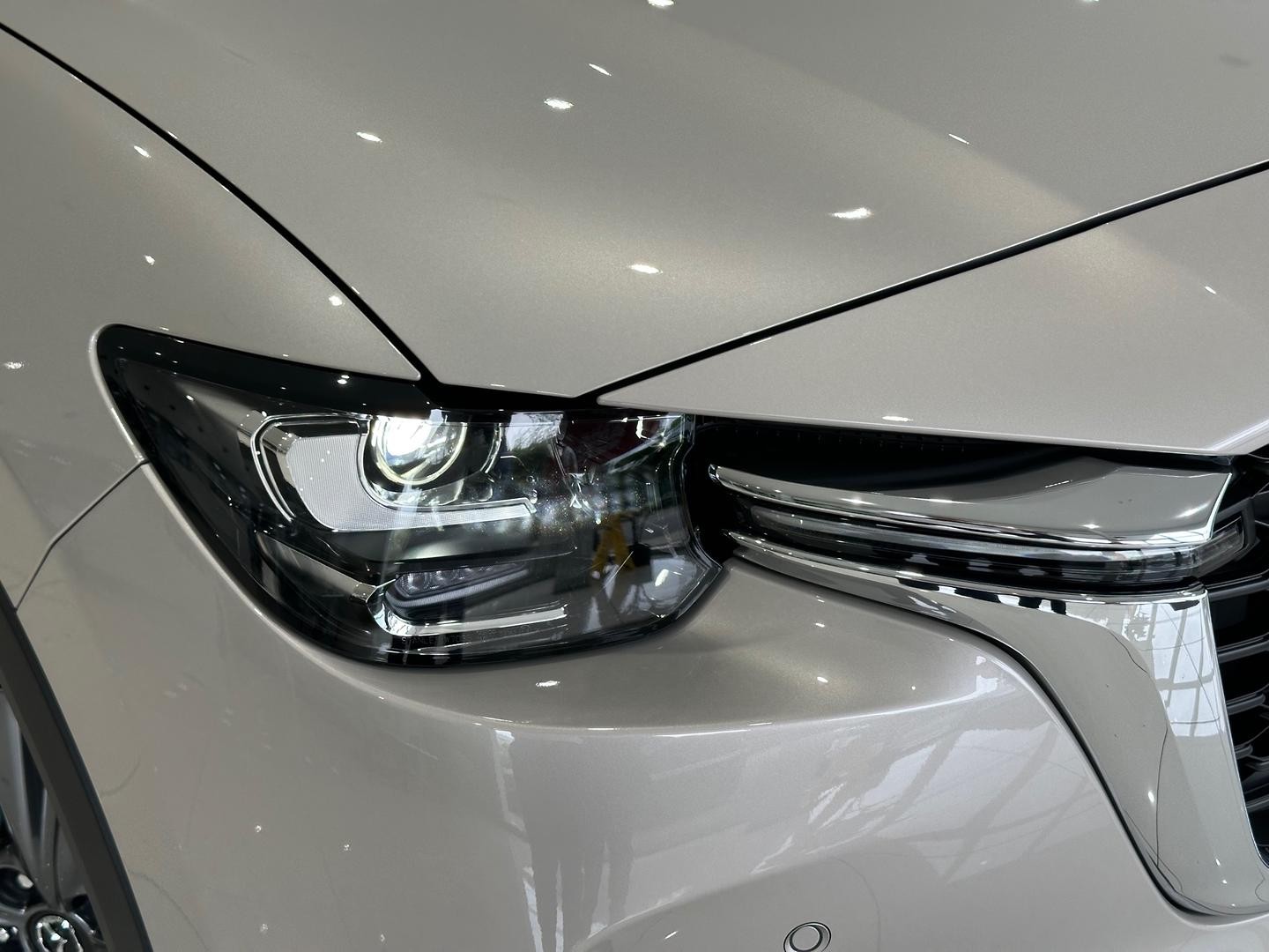 Mazda Cx-60 image 3