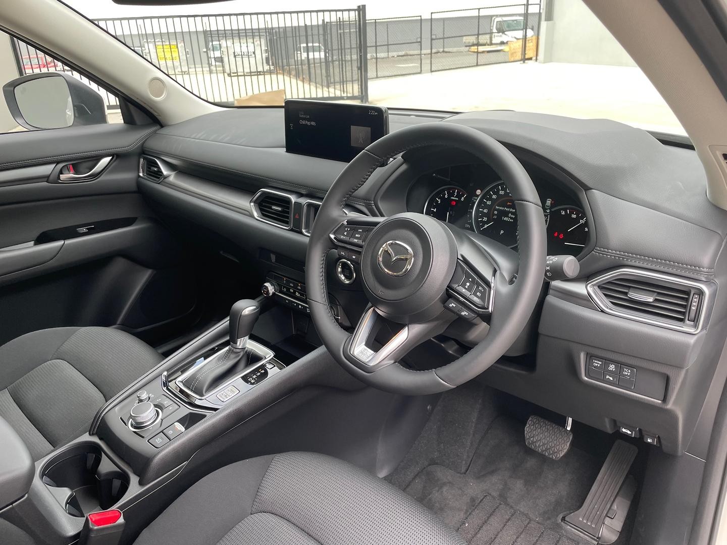 Mazda Cx-5 image 2