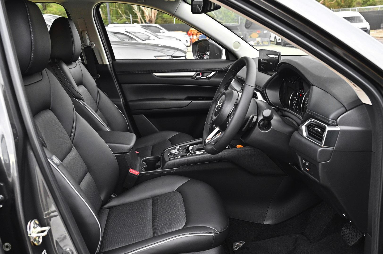 Mazda Cx-5 image 3