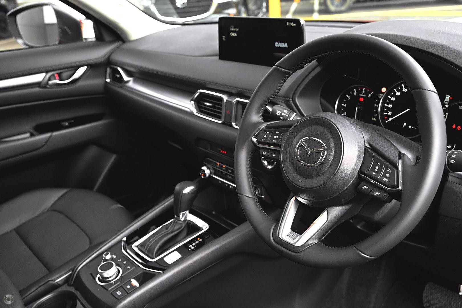 Mazda Cx-5 image 2