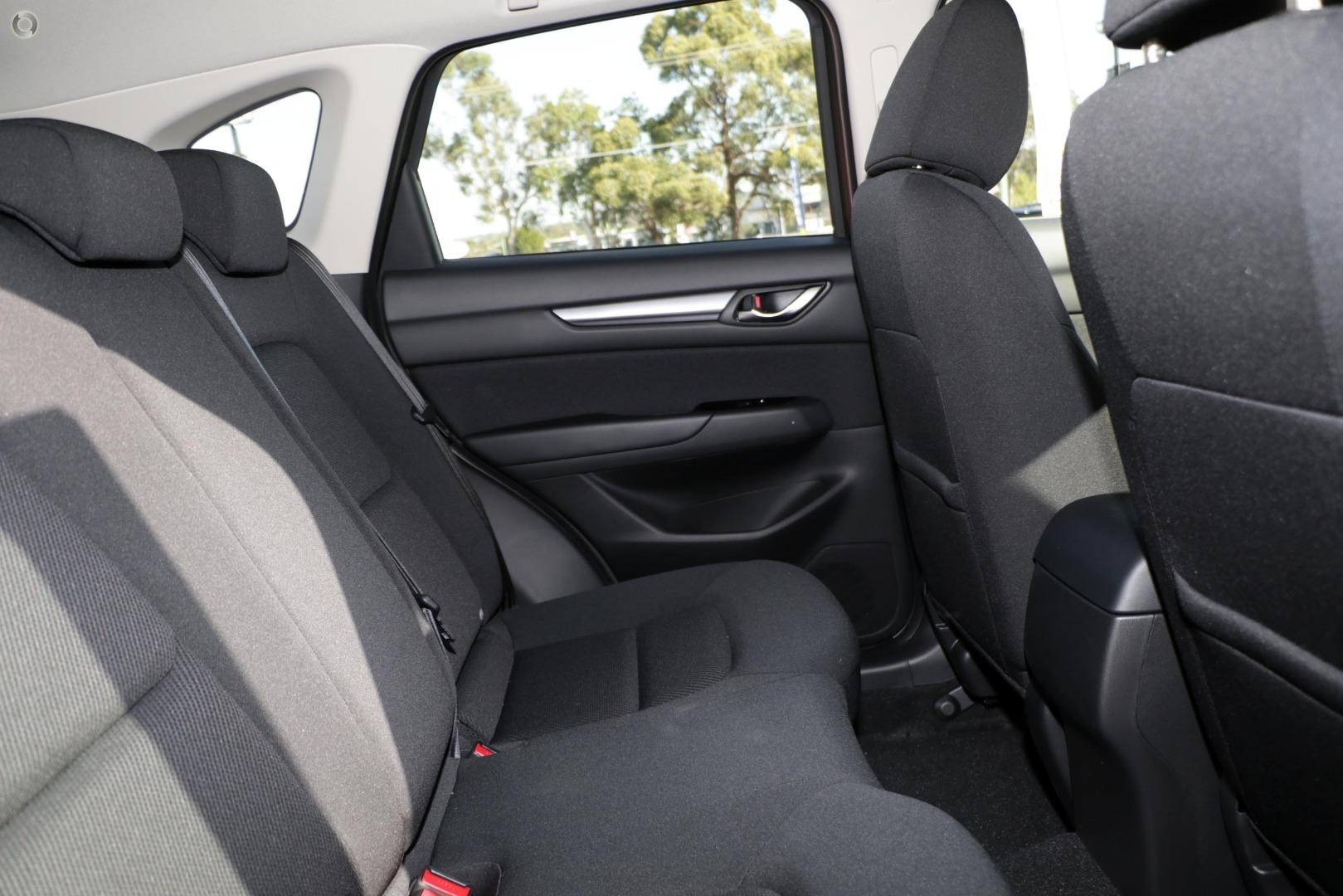 Mazda Cx-5 image 2