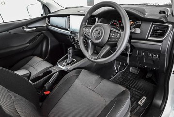 https://dvg-vehicle-assets.s3.amazonaws.com/11316983/dux5bdi6eu2hl7cddkw674msa.jpg
