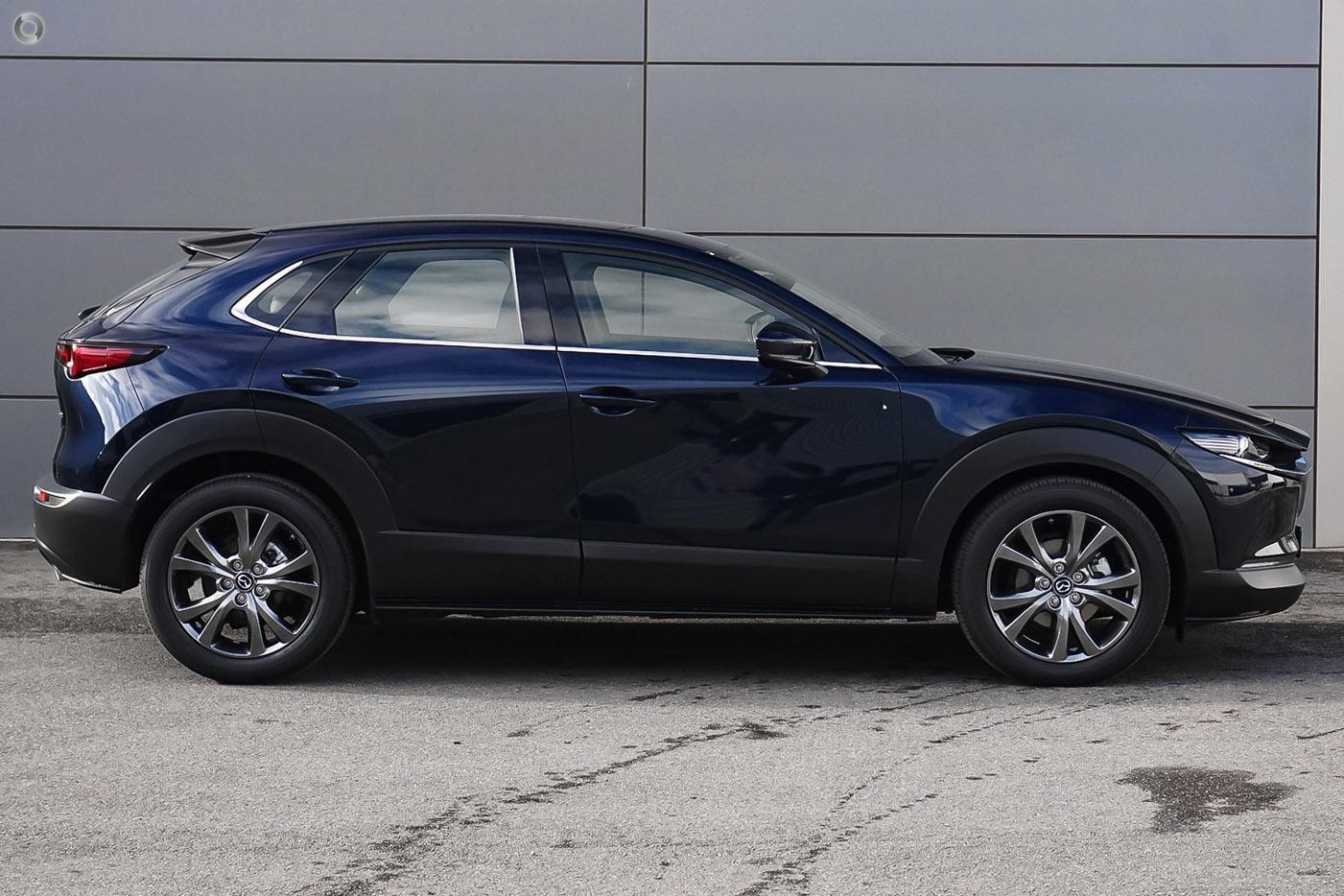 Mazda Cx-30 image 4