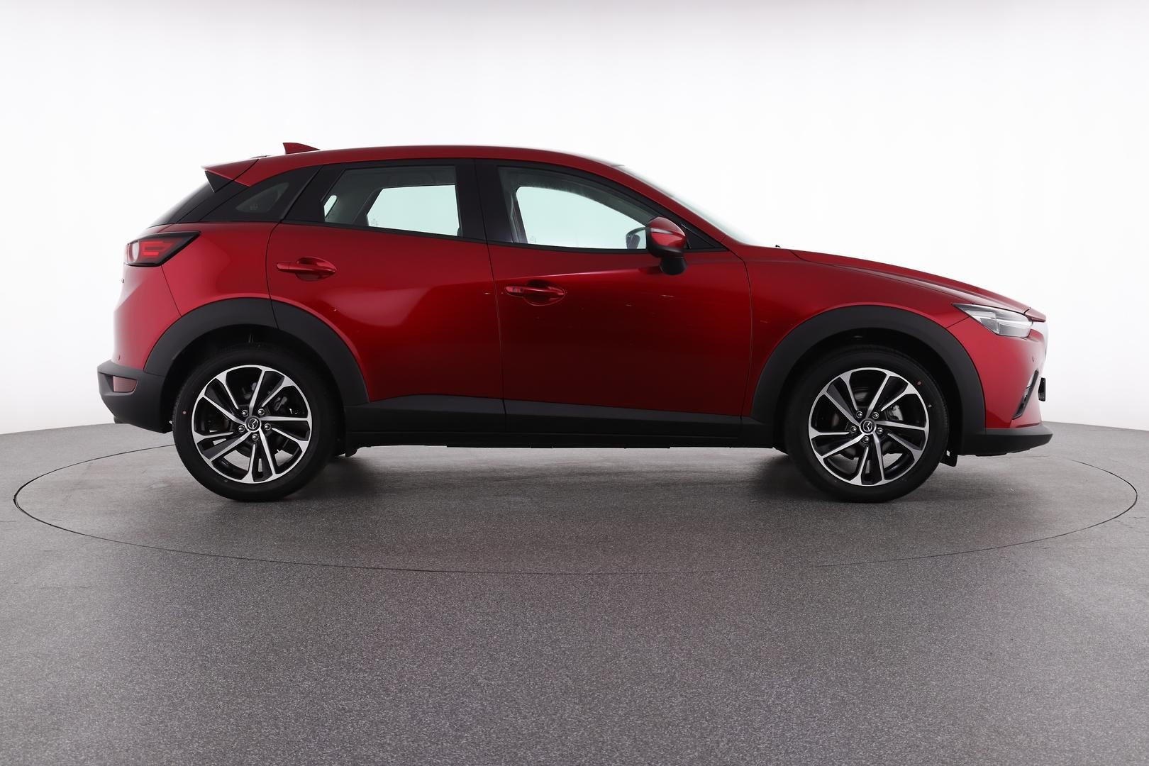 Mazda Cx-3 image 2