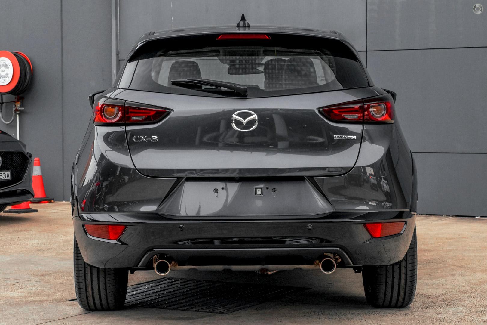 Mazda Cx-3 image 2
