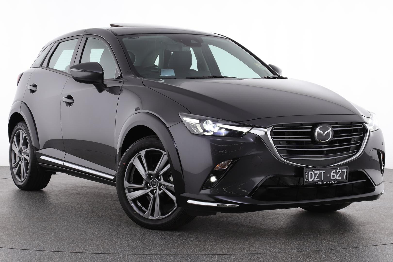Mazda Cx-3 image 1