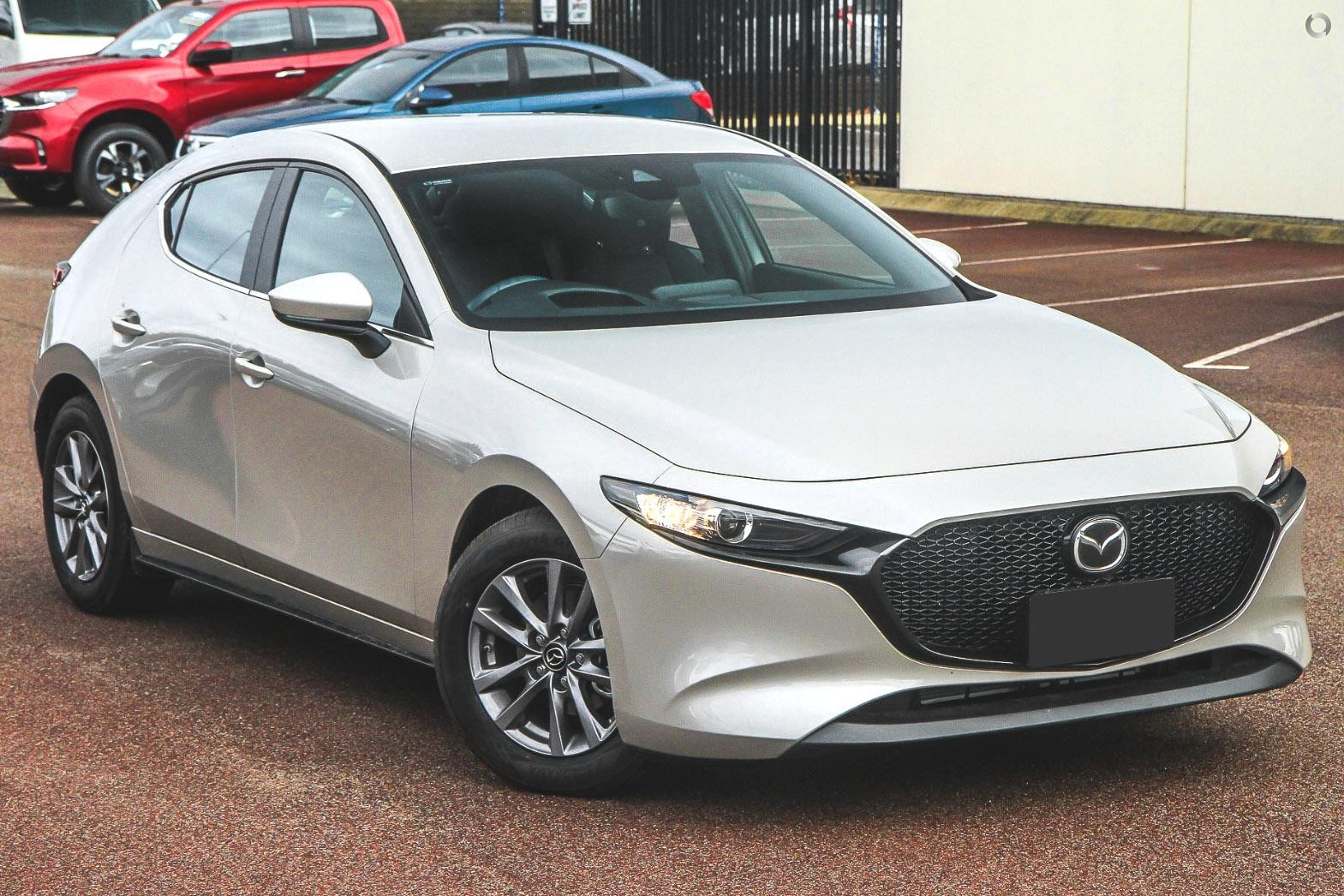 Mazda 3 image 1
