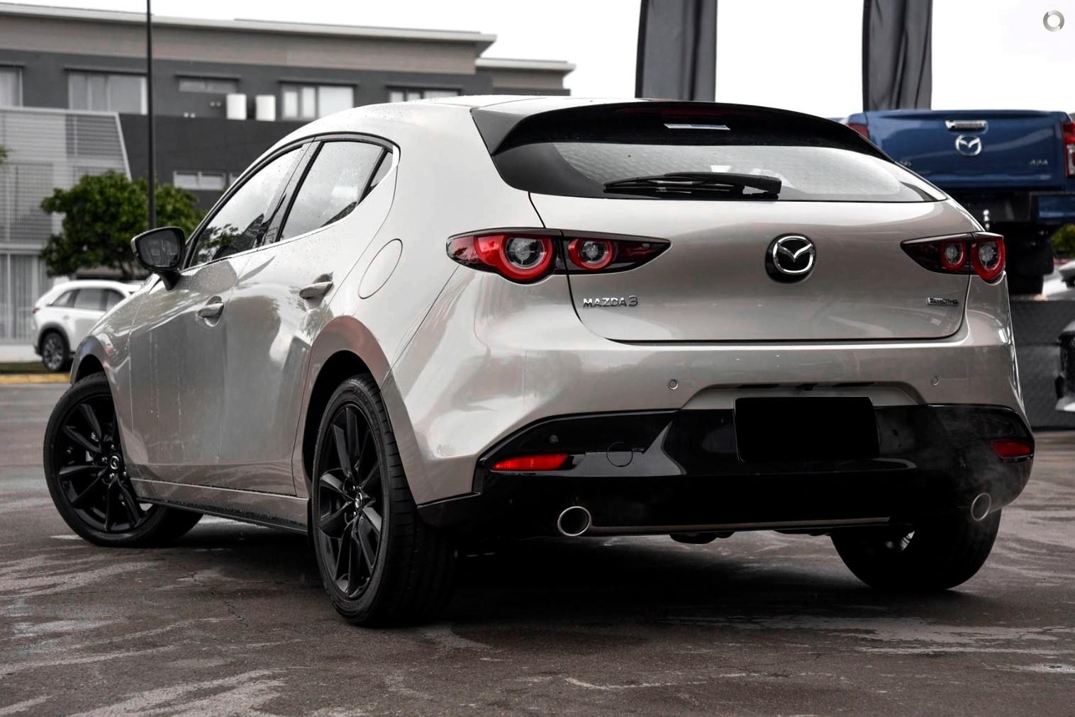 Mazda 3 image 4