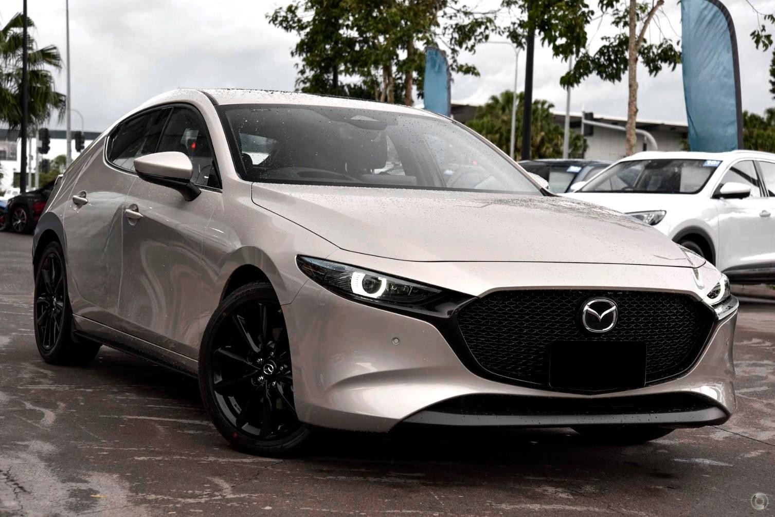 Mazda 3 image 1