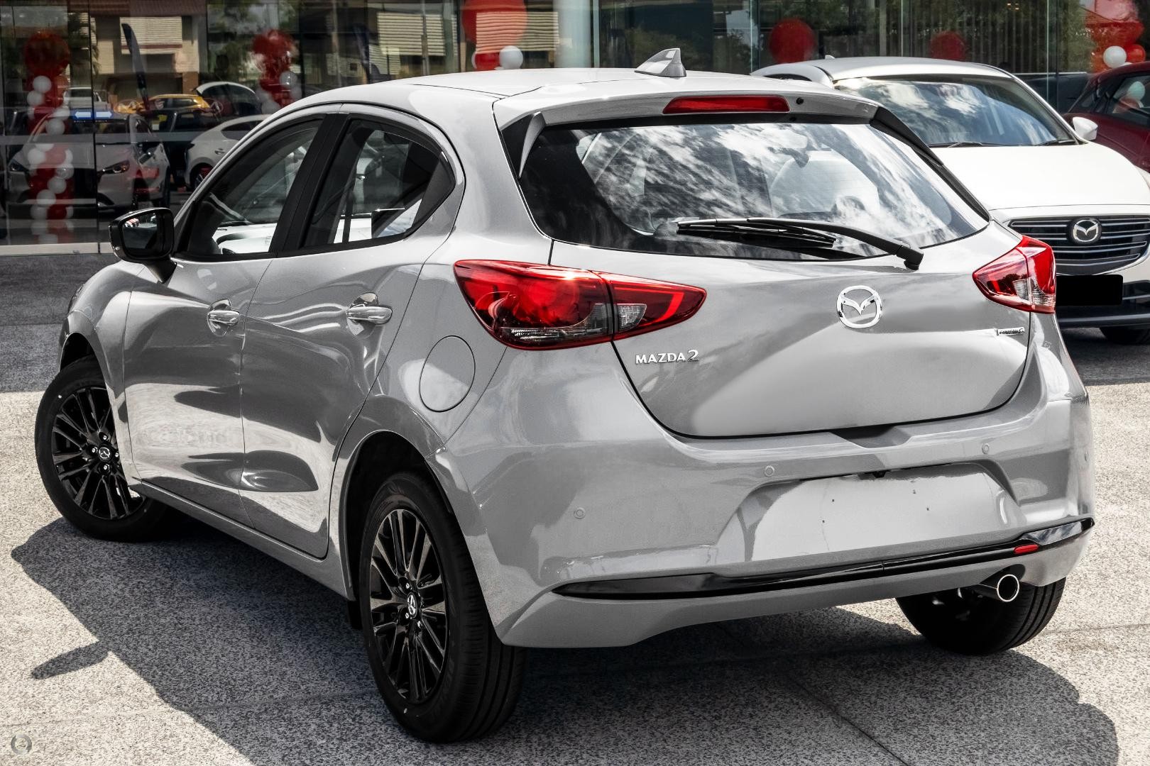 Mazda 2 image 4