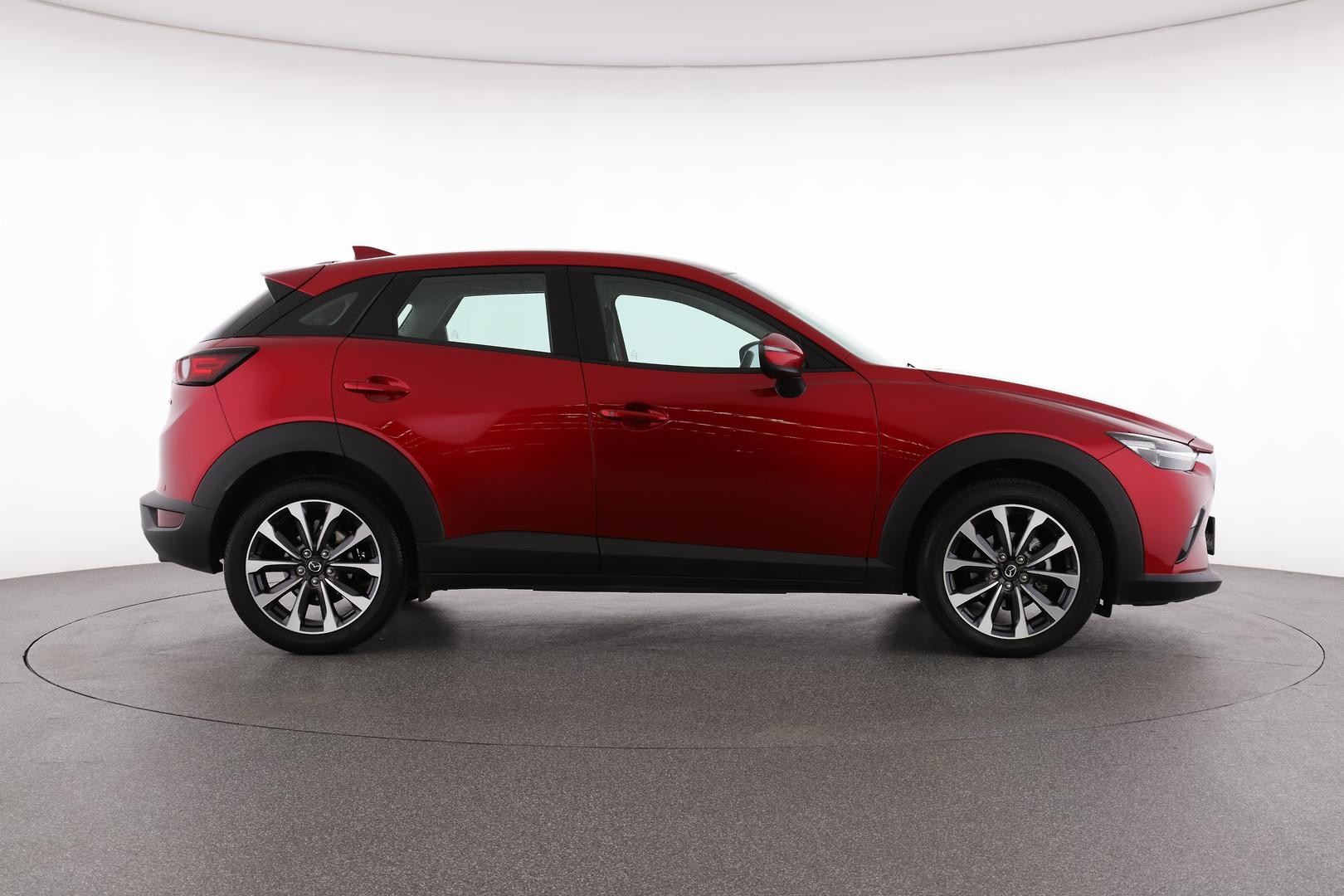 Mazda Cx-3 image 2