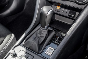 https://dvg-vehicle-assets.s3.amazonaws.com/11327775/z759hrpqb57zxtkbukdxph4m.jpg