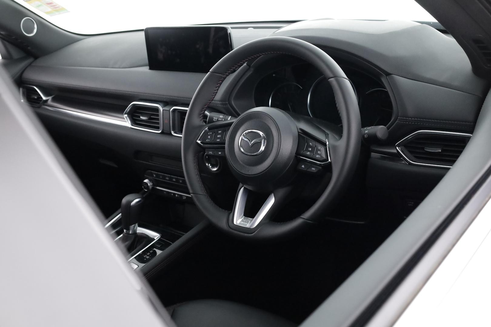 Mazda Cx-5 image 4