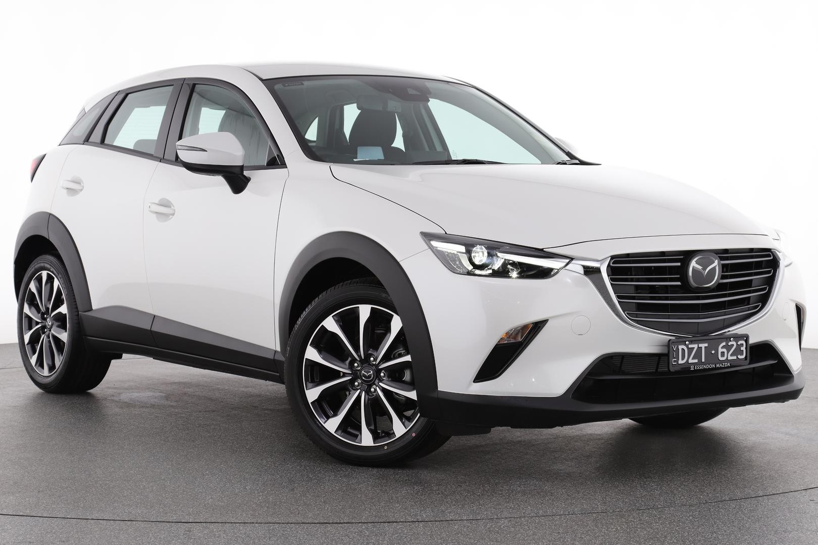 Mazda Cx-3 image 1