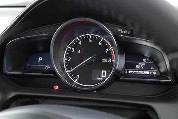 https://dvg-vehicle-assets.s3.amazonaws.com/11343533/8zk8gq4ynajv79ubmsra5l4su.jpg