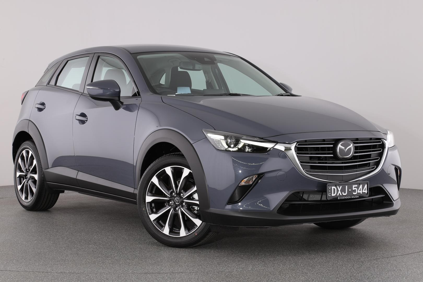 Mazda Cx-3 image 1