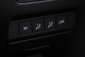 https://dvg-vehicle-assets.s3.amazonaws.com/11351075/b3m0t710ei7cxj0zrmyb68hcv.jpg