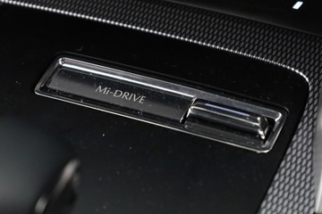 https://dvg-vehicle-assets.s3.amazonaws.com/11357539/8eya5tarupqj82qc3xdtau0hn.jpg