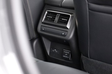 https://dvg-vehicle-assets.s3.amazonaws.com/11357539/bpfnmk9xhav0hlztjcc7vq6qu.jpg