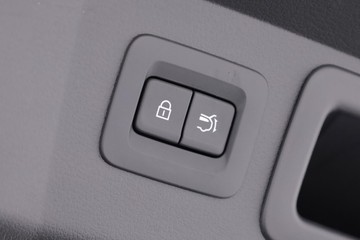 https://dvg-vehicle-assets.s3.amazonaws.com/11357539/cudu957tncucswaiajjv7v0e0.jpg
