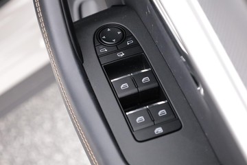 https://dvg-vehicle-assets.s3.amazonaws.com/11357542/nwyt2n99chlqei8df4gkznm1.jpg