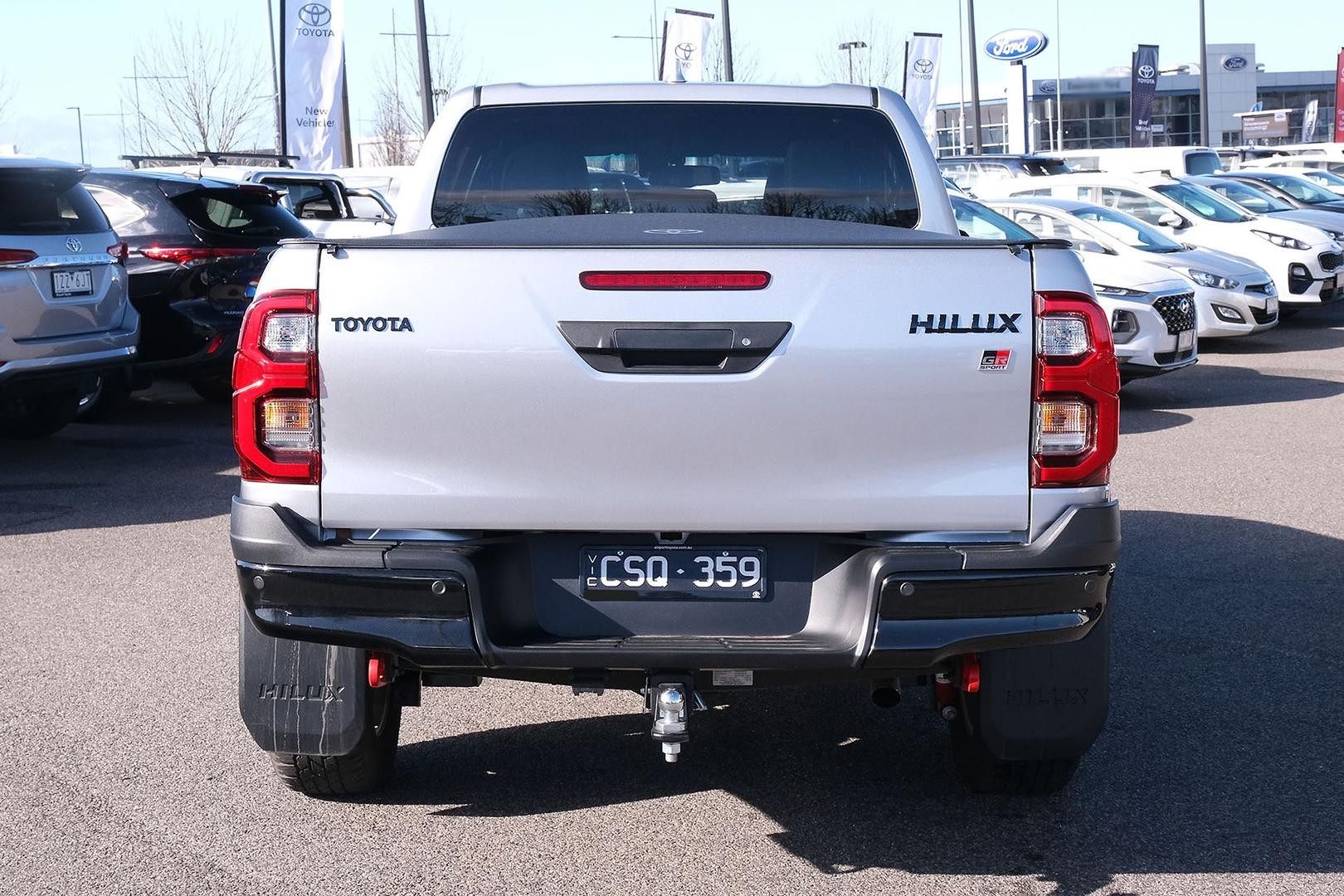 Toyota Hilux image 4