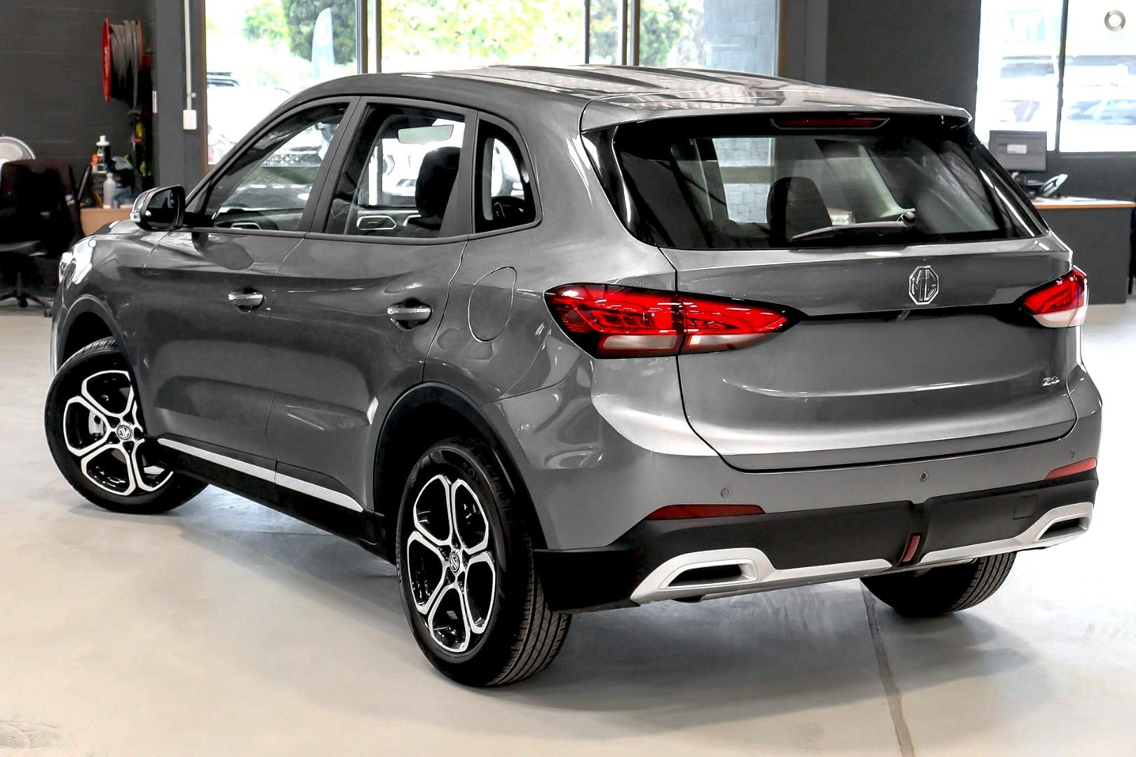 MG Zs image 4
