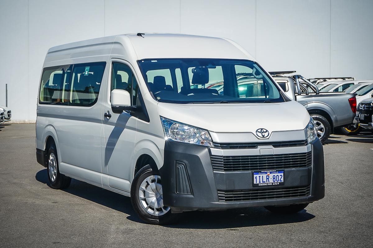 Toyota Hiace image 1