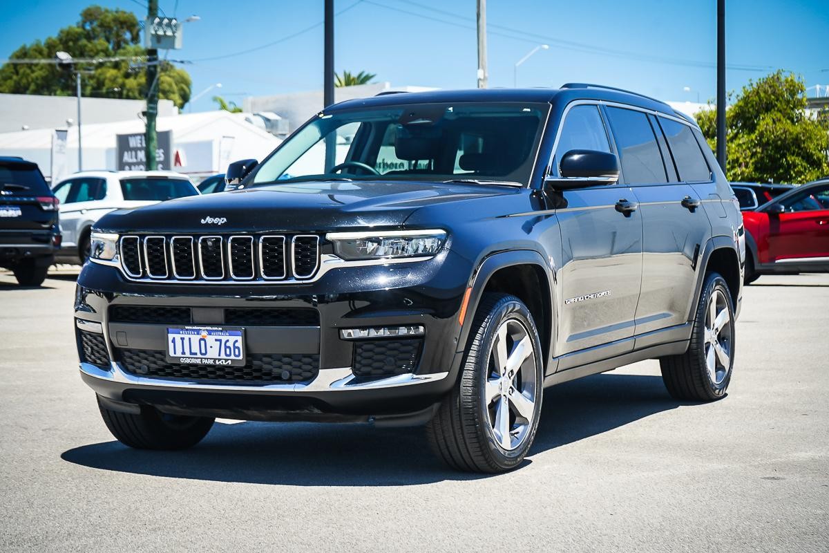 Jeep Grand Cherokee image 4