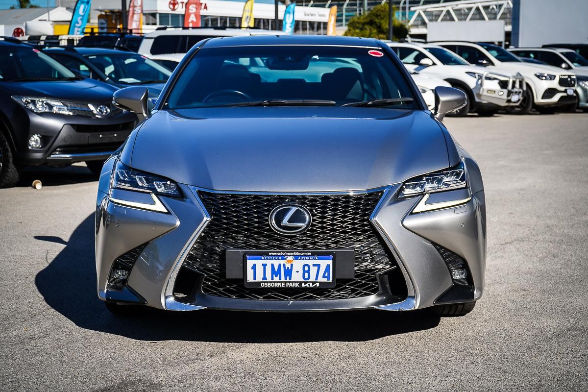 Lexus Gs image 4
