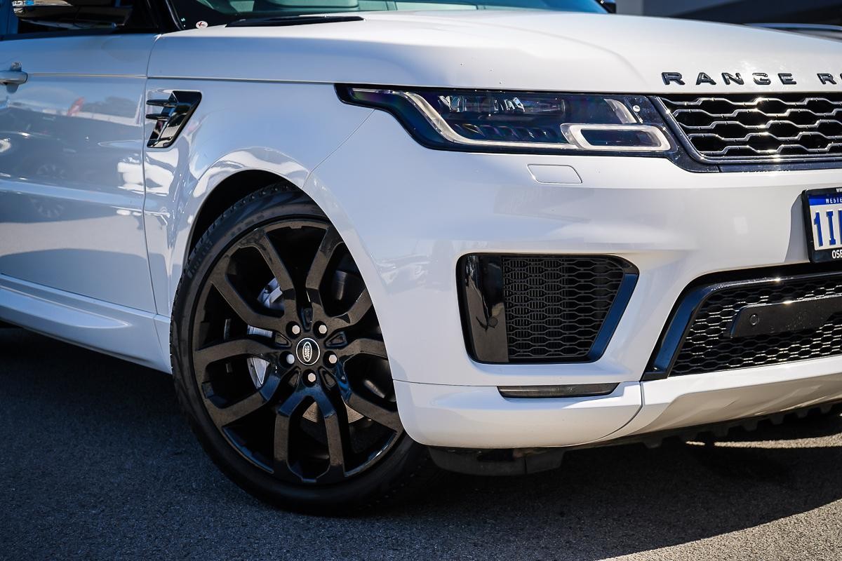 Land Rover Range Rover Sport image 2