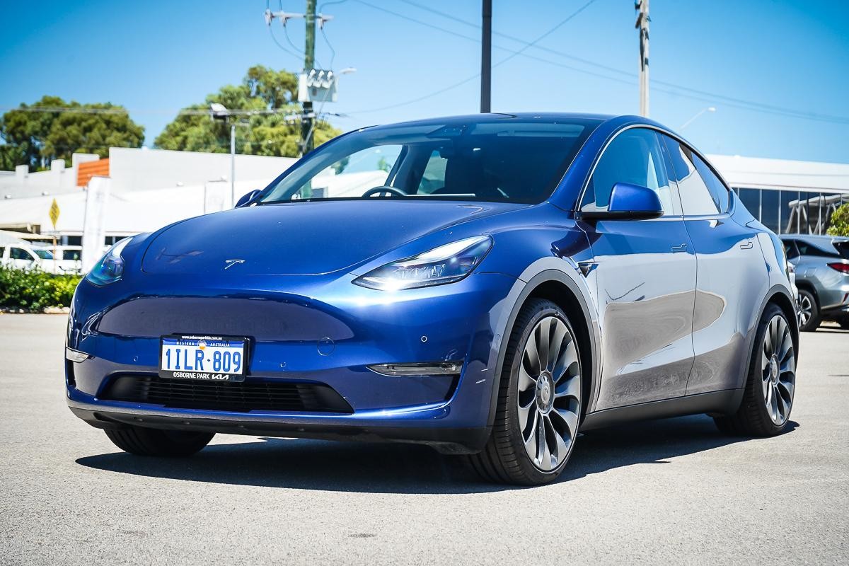 Tesla Model 3 image 4