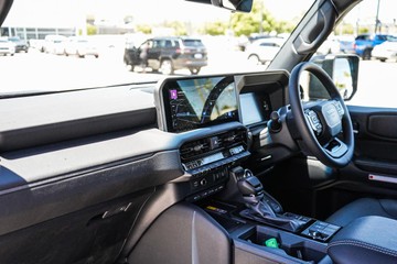 https://dvg-vehicle-assets.s3.amazonaws.com/1200129/29mhbdz1supzs49t1kmxrhaxr.jpg