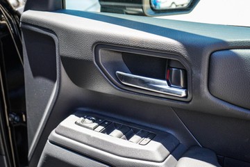 https://dvg-vehicle-assets.s3.amazonaws.com/1200129/8zuhtj90zeeszo6pu6nnd916t.jpg