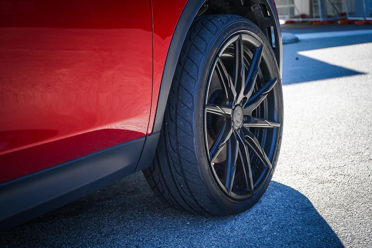 Land Rover Discovery Sport image 3