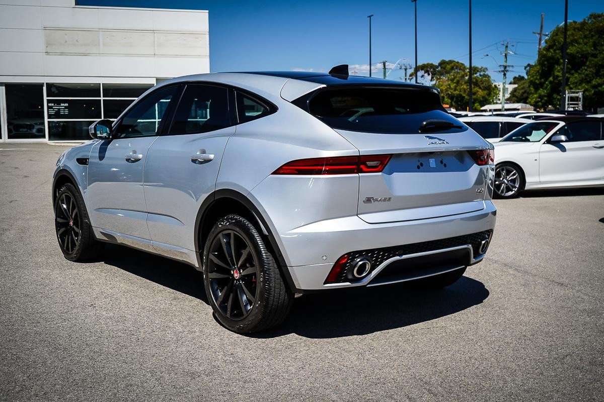 Jaguar E-pace image 4