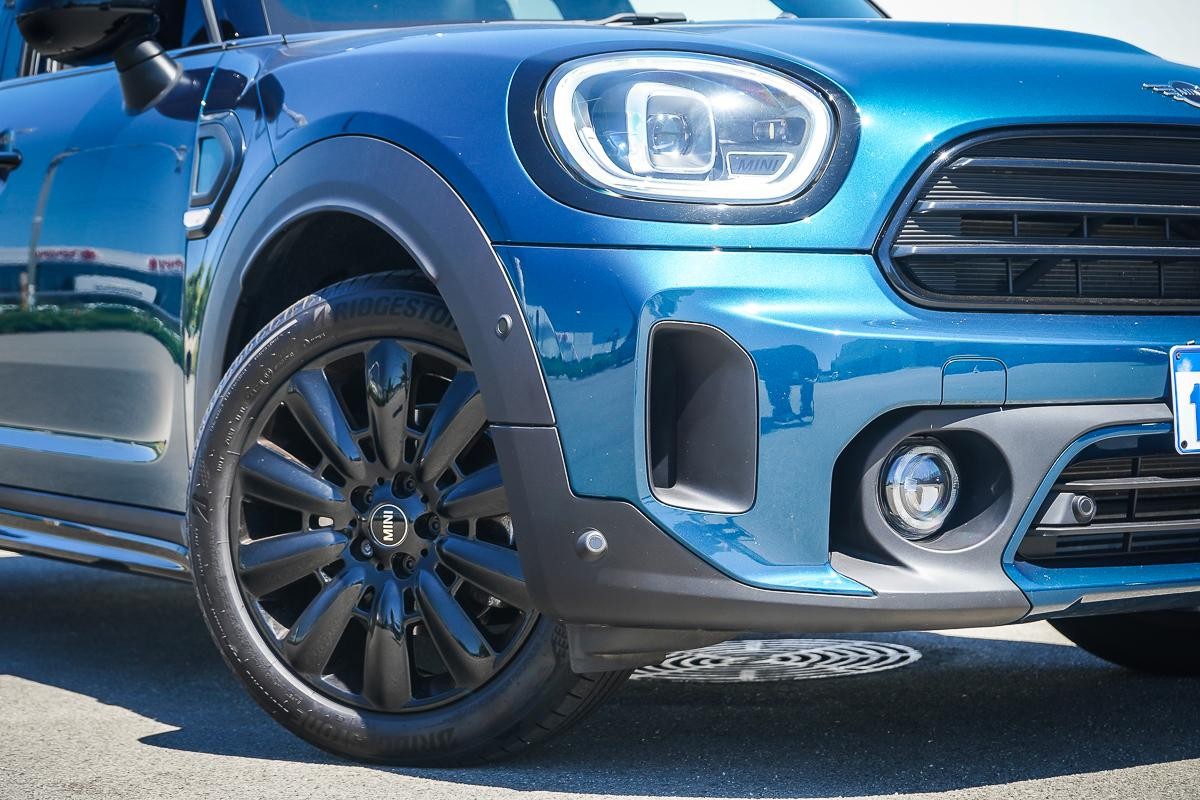 Mini Countryman image 2