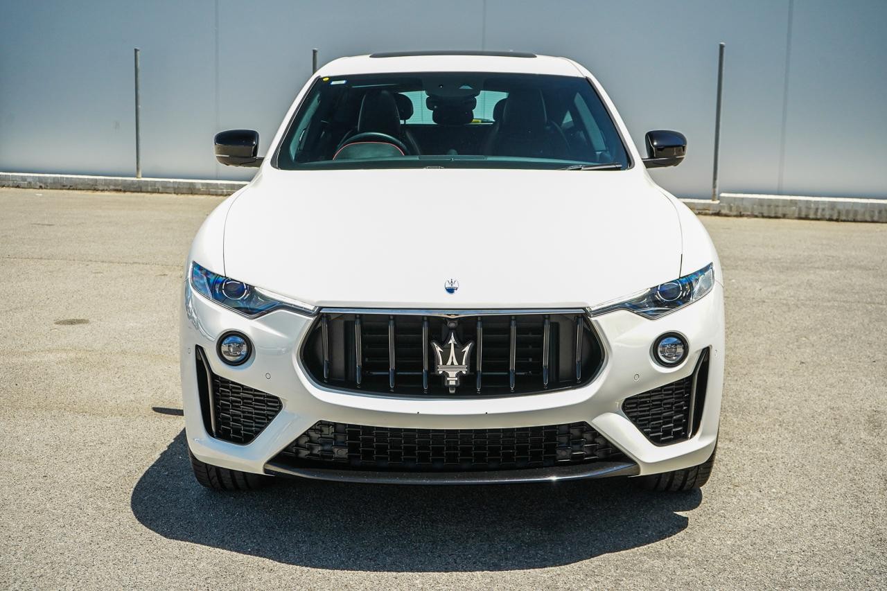 Maserati Levante image 3