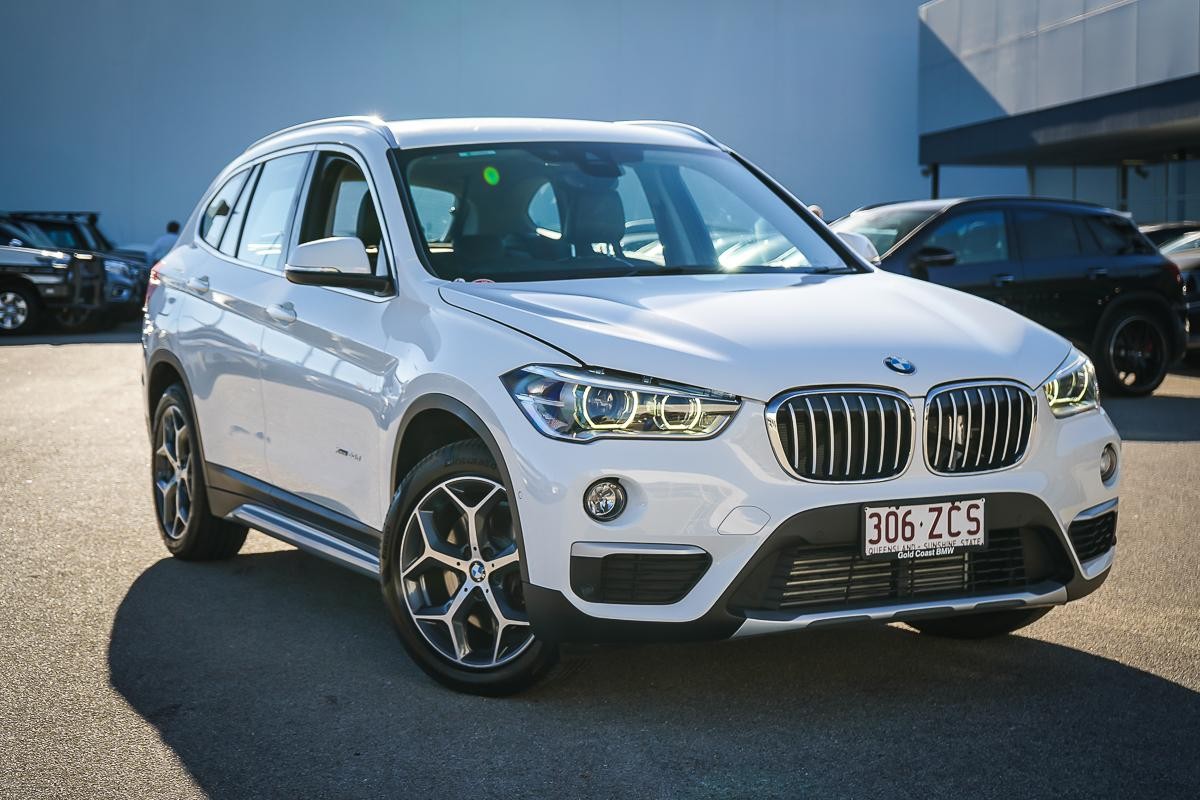 BMW X1 image 1