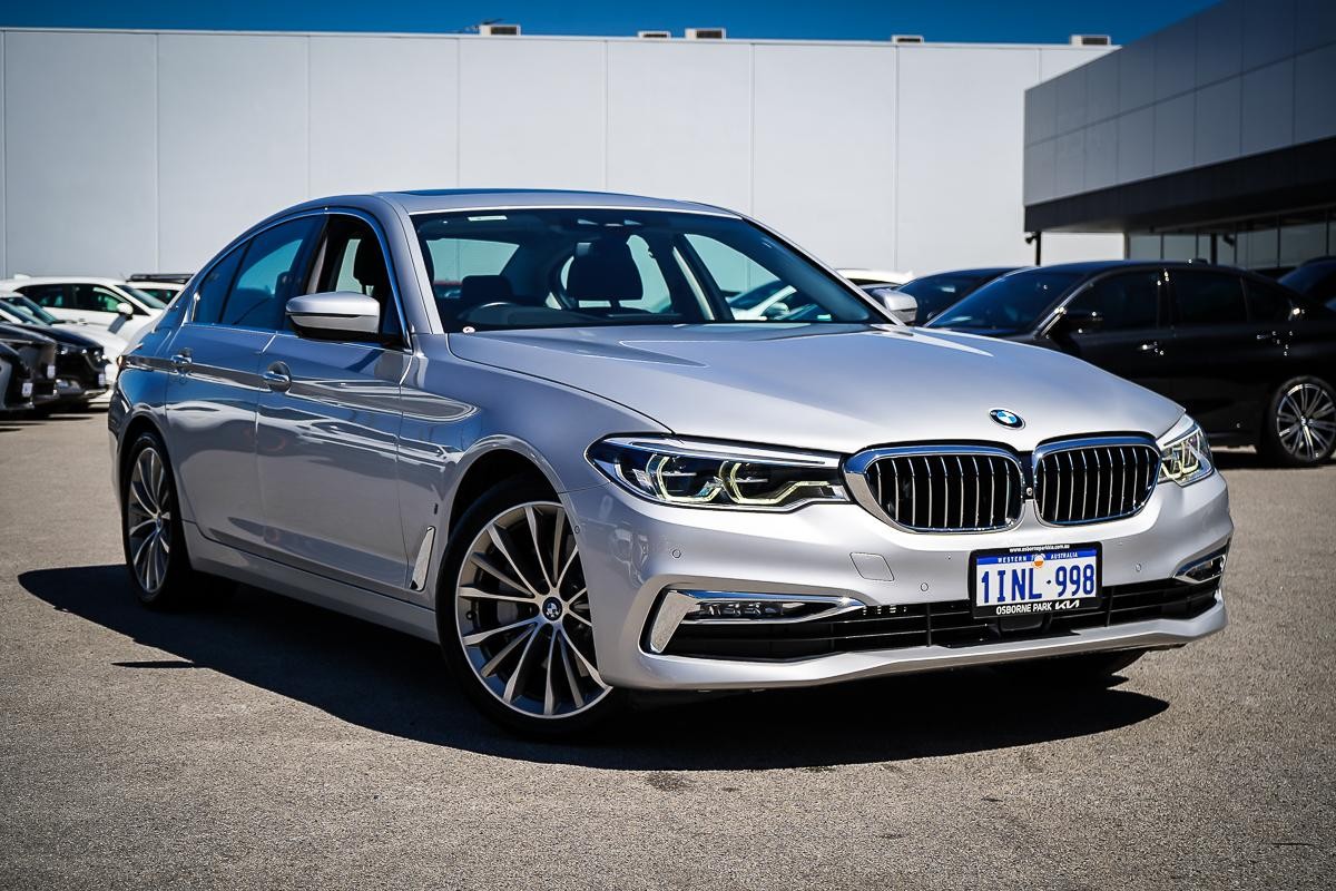 BMW 5 Series image 1