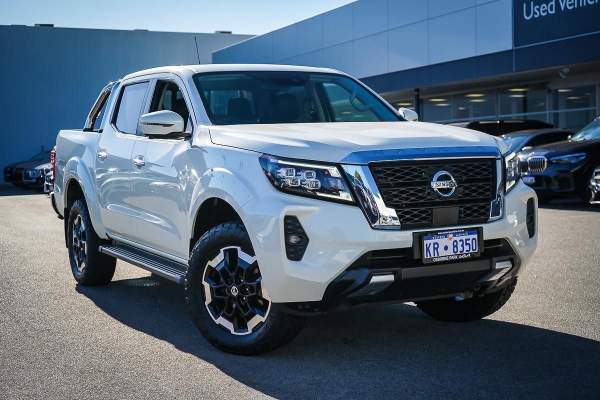 Nissan Navara image 1