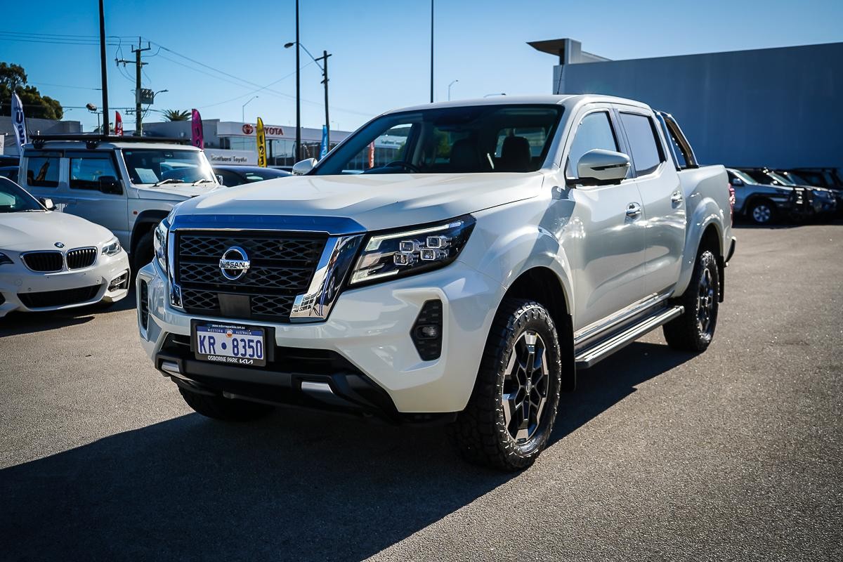 Nissan Navara image 3