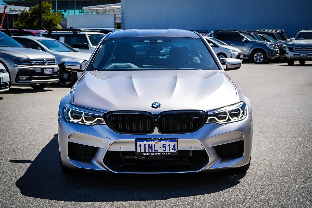 BMW M5 image 2