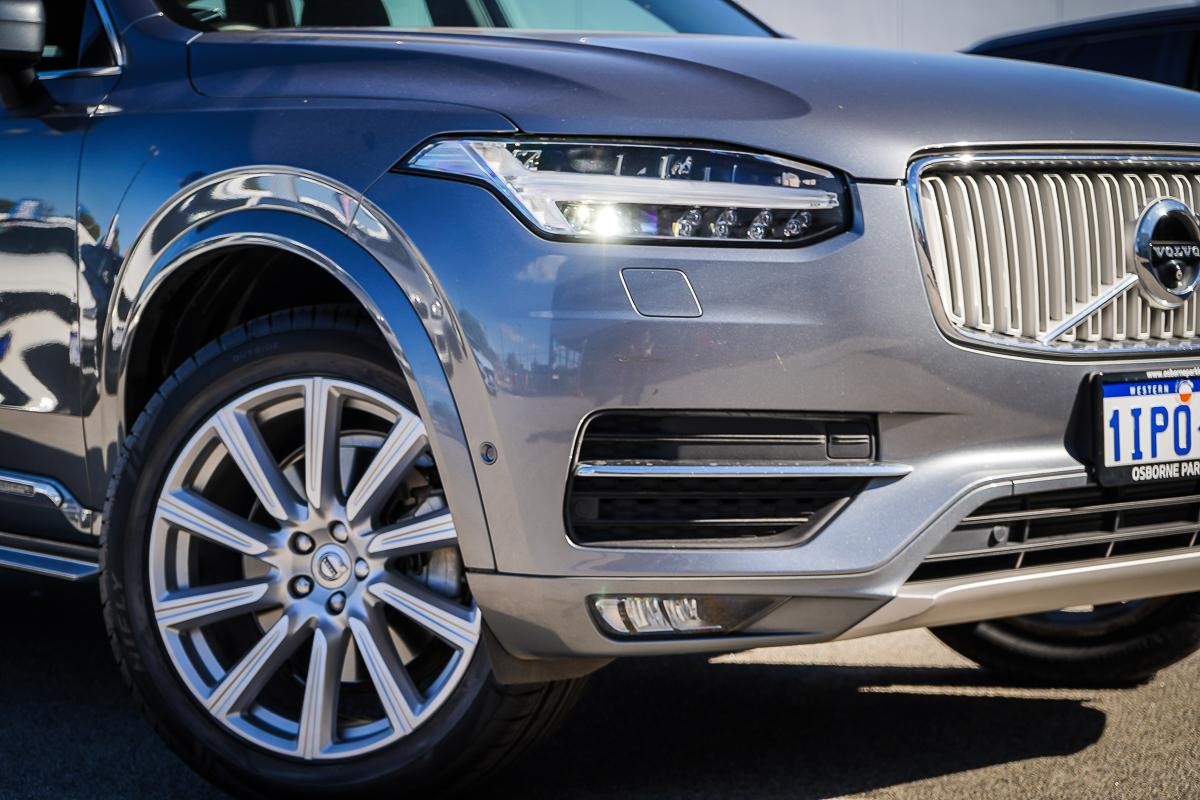 Volvo Xc90 image 2