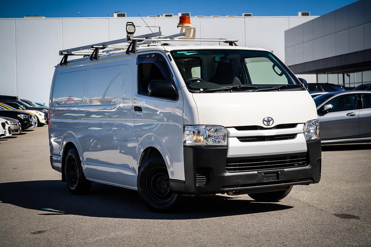 Toyota Hiace image 1