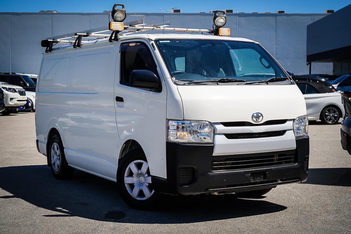 Toyota Hiace image 1