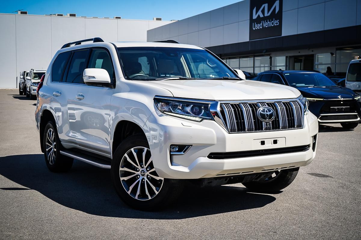 Toyota Landcruiser Prado image 1