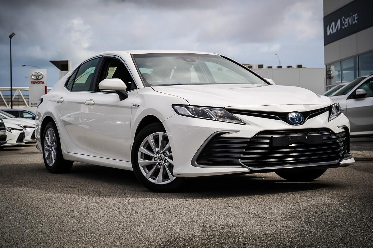 Toyota Camry image 1