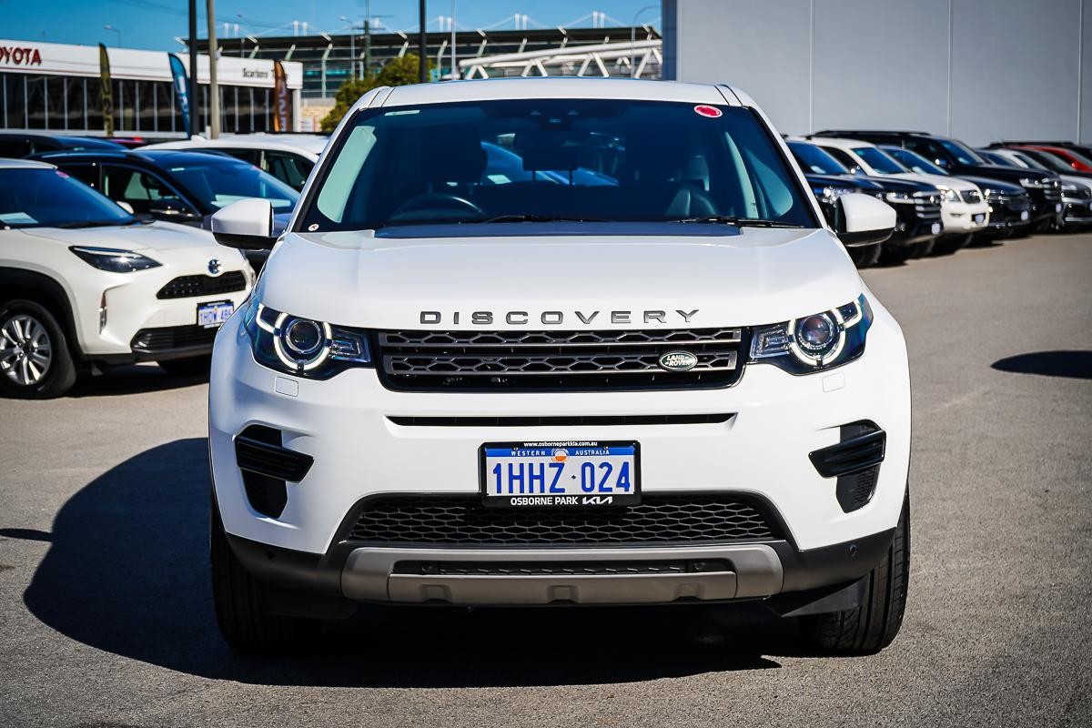 Land Rover Discovery Sport image 4